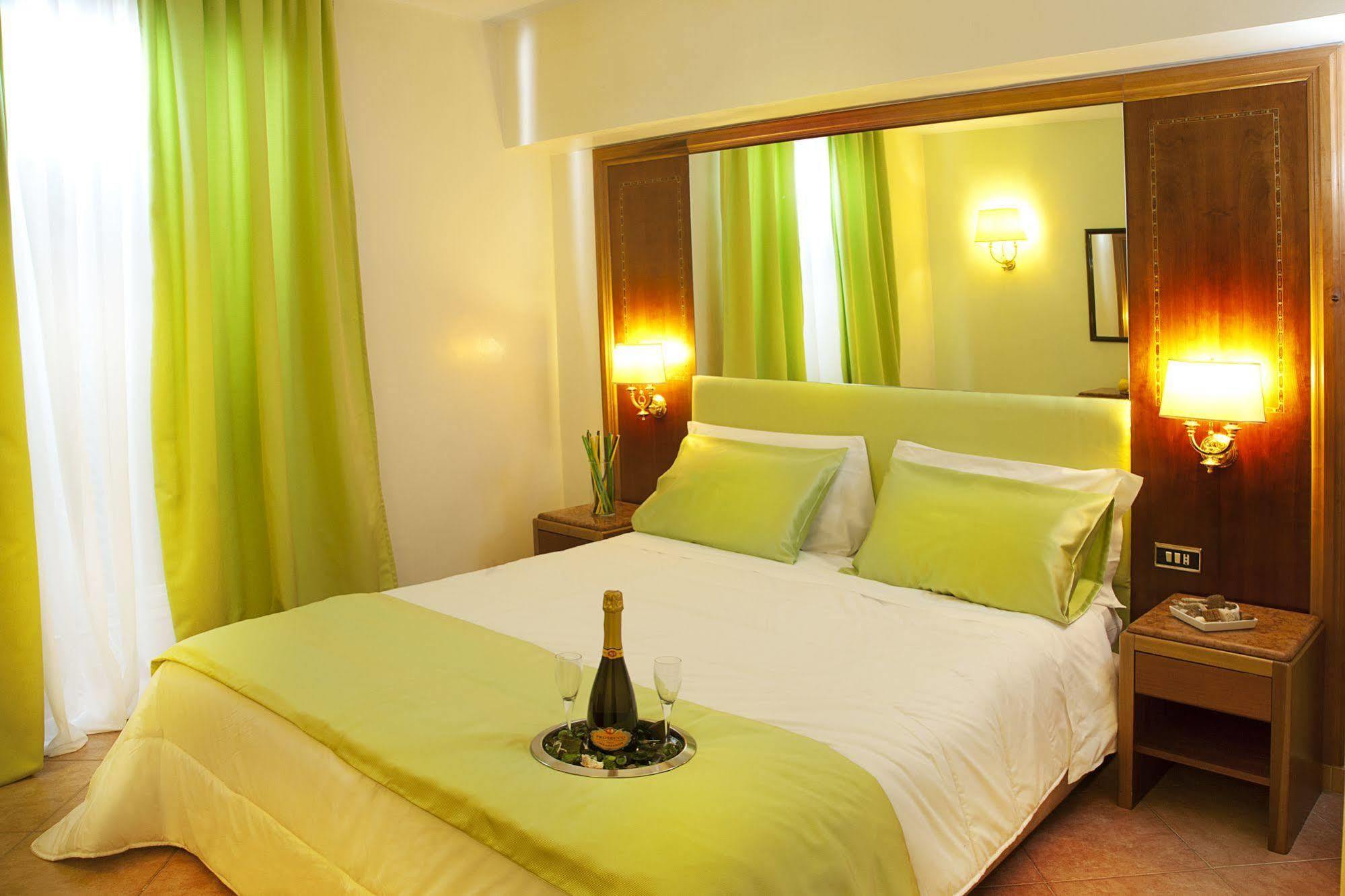 Hotel Max โรม ภายนอก รูปภาพ